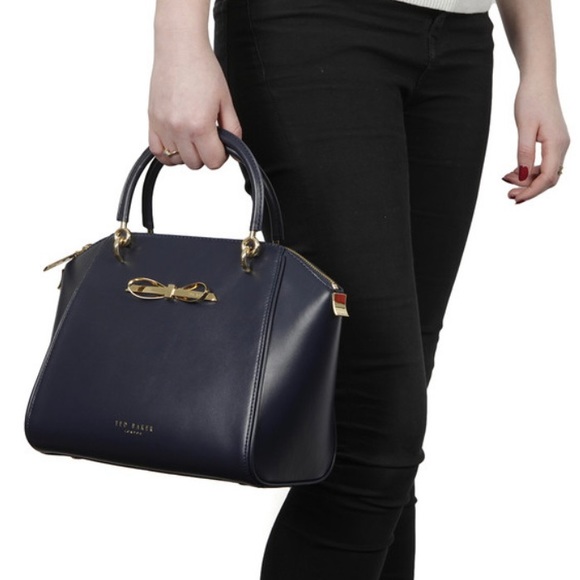 Ted Baker - Lailey Metal Slim Bow Leather Small Tote Bag In Navy - Picture 3 of 15